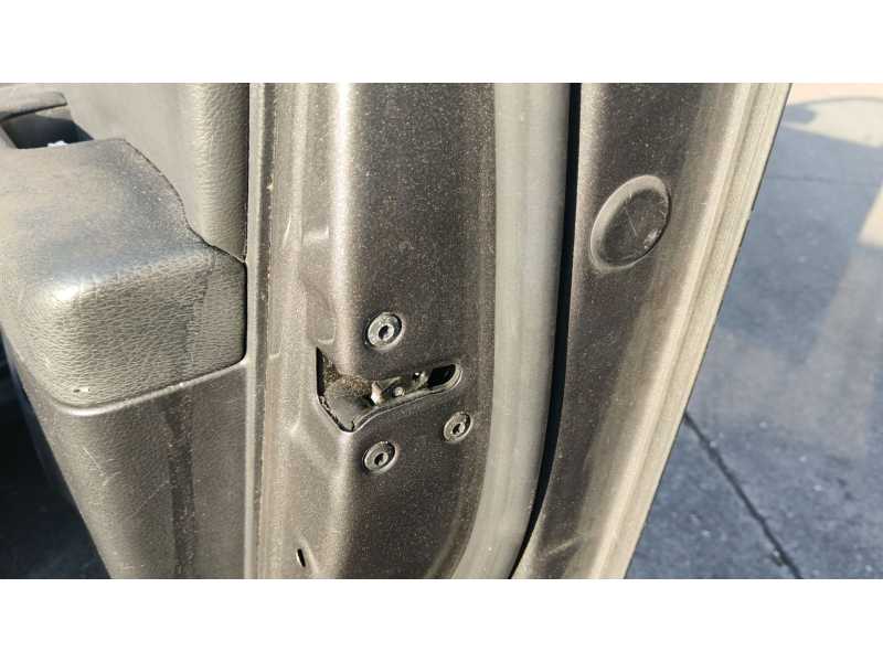 Recambio de cerradura puerta delantera derecha para hyundai santa fé i (sm) 2.4 16v referencia OEM IAM 813202B030  