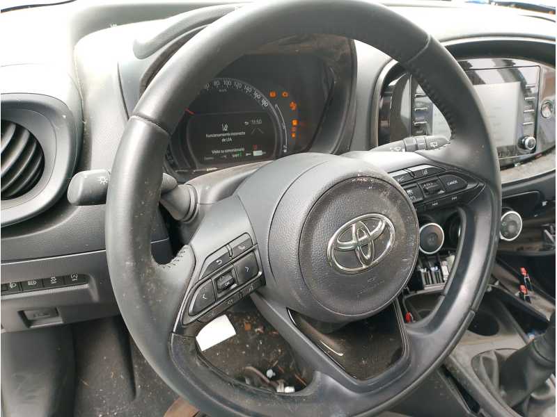 Recambio de volante para toyota aygo x-cite referencia OEM IAM   