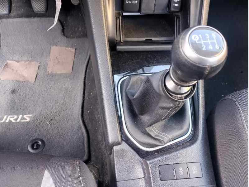 Recambio de pomo palanca cambio para toyota auris active referencia OEM IAM   