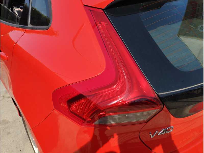 Recambio de piloto trasero izquierdo para volvo v40 kinetic referencia OEM IAM   