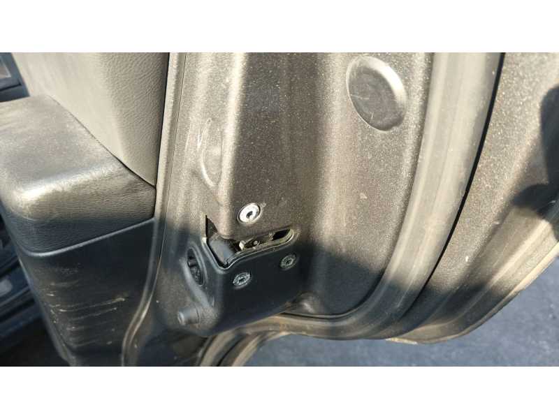 Recambio de cerradura puerta trasera derecha para hyundai santa fé i (sm) 2.4 16v referencia OEM IAM 814202B000  