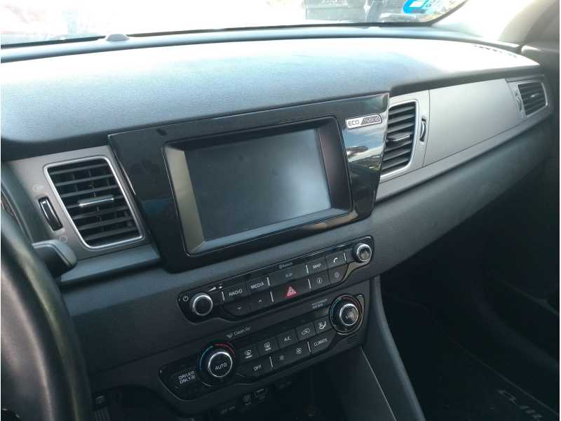 Recambio de evaporador aire acondicionado para kia niro referencia OEM IAM   