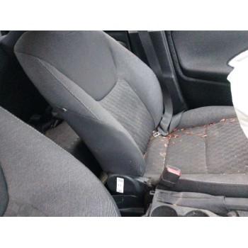 ASIENTO DELANTERO IZQUIERDO 