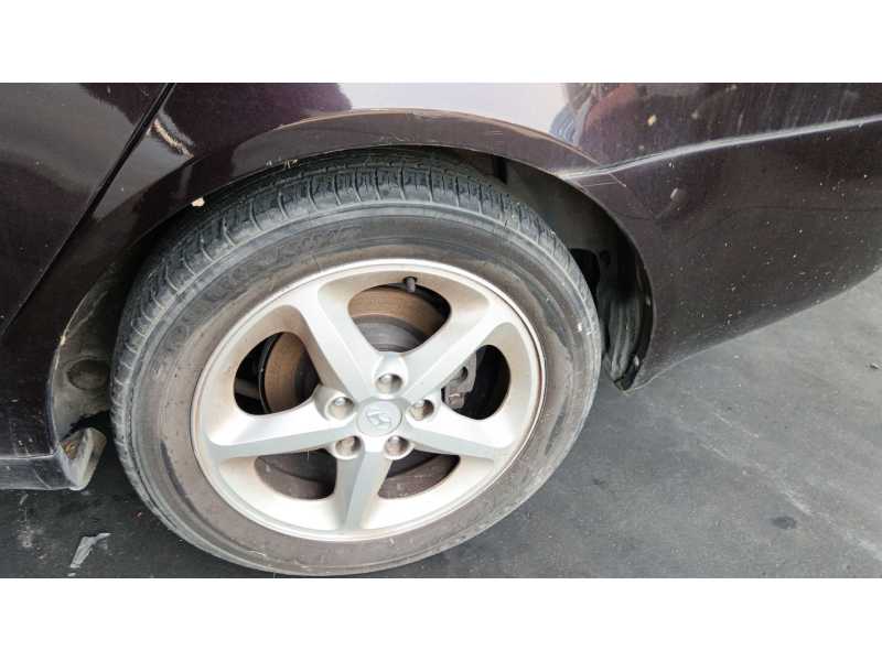 Recambio de amortiguador trasero izquierdo para hyundai sonata (nf) 2.4 style referencia OEM IAM 553113K130  