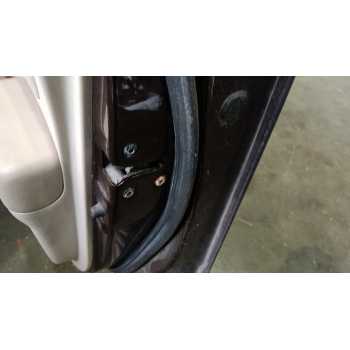 CERRADURA PUERTA DELANTERA DERECHA 813203K010 