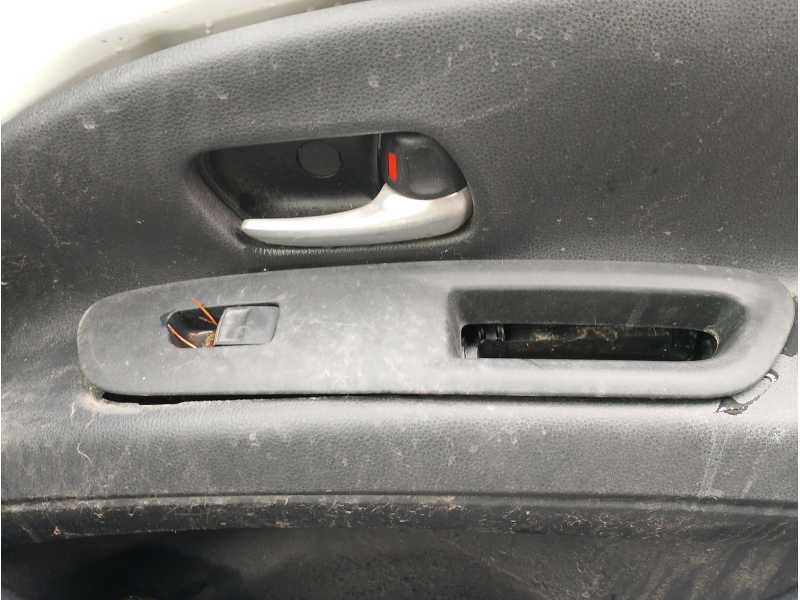 Recambio de mando elevalunas delantero derecho para toyota aygo x-cite referencia OEM IAM   