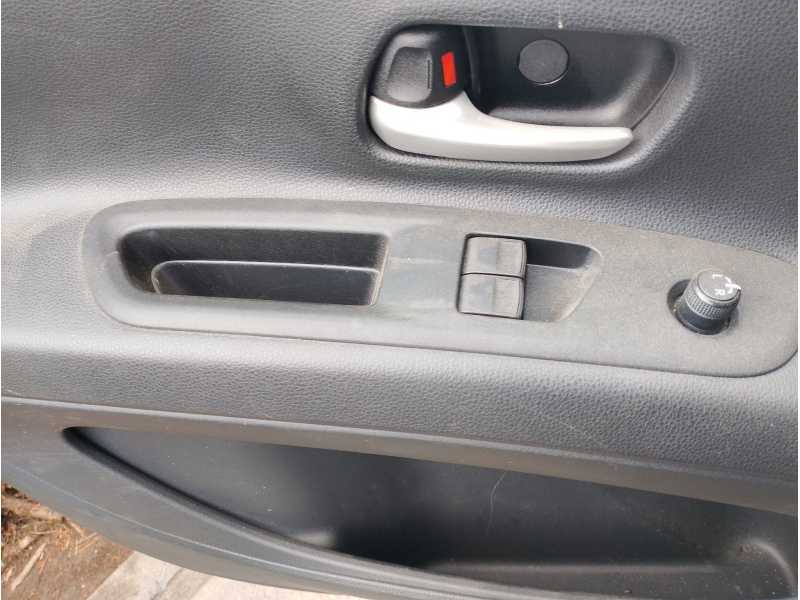 Recambio de mando elevalunas delantero izquierdo para toyota aygo x-cite referencia OEM IAM   