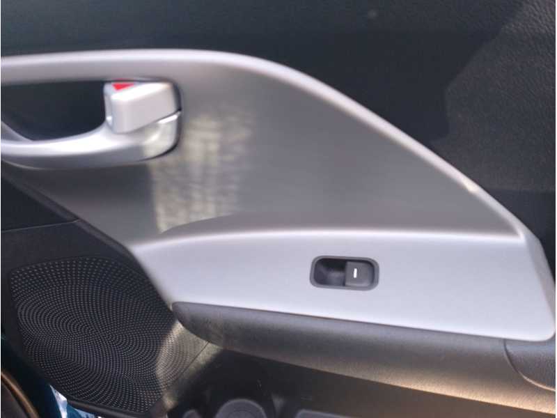 Recambio de mando elevalunas delantero derecho para kia niro referencia OEM IAM 93575G5400  
