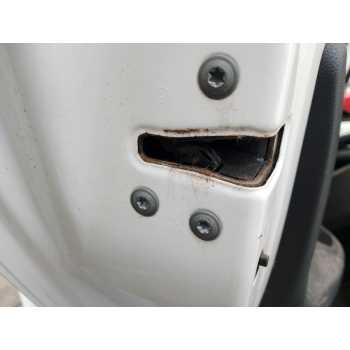 CERRADURA PUERTA TRASERA IZQUIERDA 