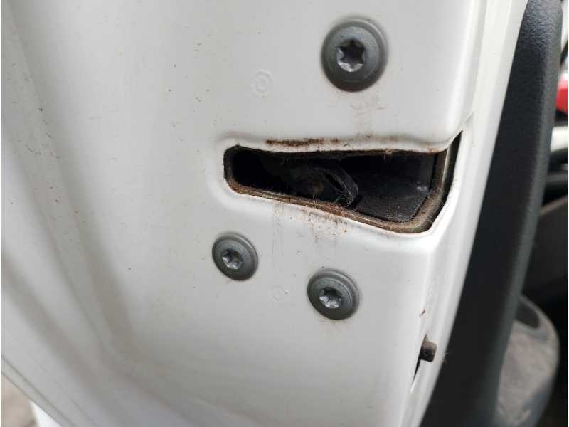 Recambio de cerradura puerta trasera izquierda para toyota aygo x-cite referencia OEM IAM   