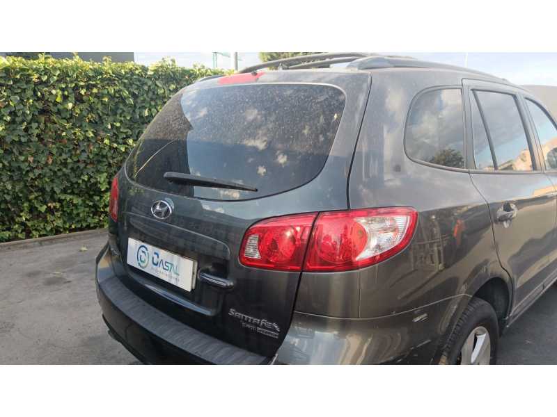 Recambio de porton trasero para hyundai santa fé i (sm) 2.4 16v referencia OEM IAM 737002B030  