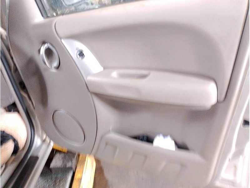 Recambio de guarnecido puerta delantera derecha para jeep cherokee (kj) 2.5 crd 4x4 referencia OEM IAM   