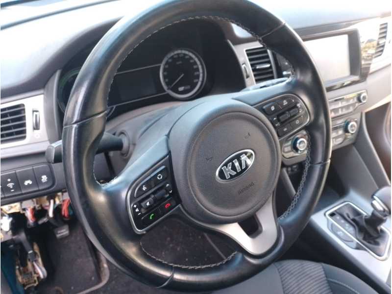Recambio de volante para kia niro referencia OEM IAM   