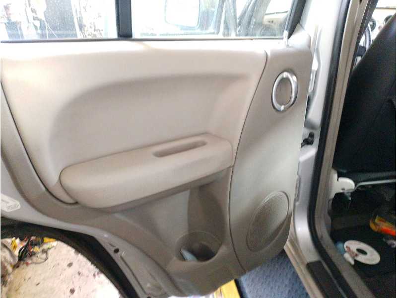 Recambio de guarnecido puerta trasera izquierda para jeep cherokee (kj) 2.5 crd 4x4 referencia OEM IAM   