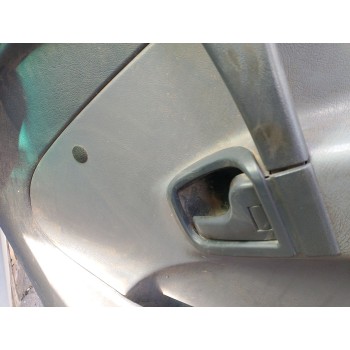 CERRADURA PUERTA DELANTERA DERECHA A6387200335 