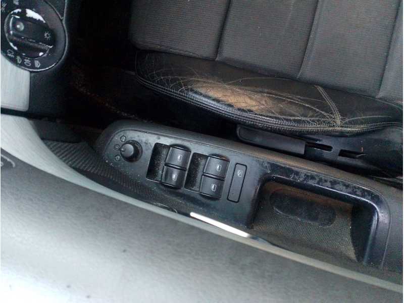 Recambio de mando elevalunas delantero izquierdo para audi a4 b7 avant (8ed) 2.0 tdi referencia OEM IAM 8E1867171  