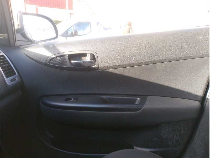 Recambio de guarnecido puerta delantera derecha para hyundai i20 i (pb, pbt) 1.2 referencia OEM IAM   