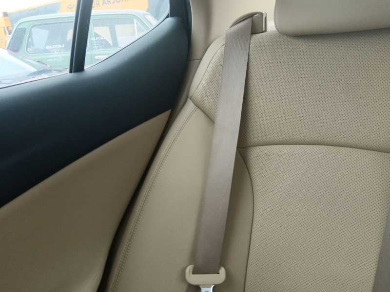 Recambio de cinturon seguridad trasero derecho para lexus is ii (_e2_) 250 (gse20) referencia OEM IAM 7336053070A1  