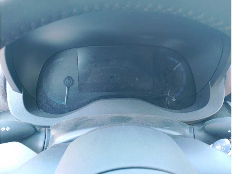 Recambio de cuadro instrumentos para toyota yaris hybrid active referencia OEM IAM   
