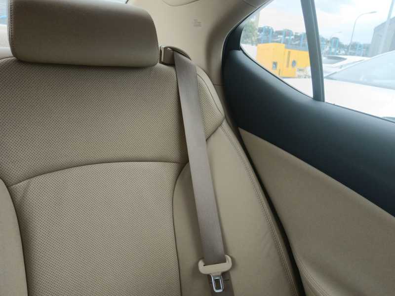Recambio de cinturon seguridad trasero izquierdo para lexus is ii (_e2_) 250 (gse20) referencia OEM IAM 7337053010A1  