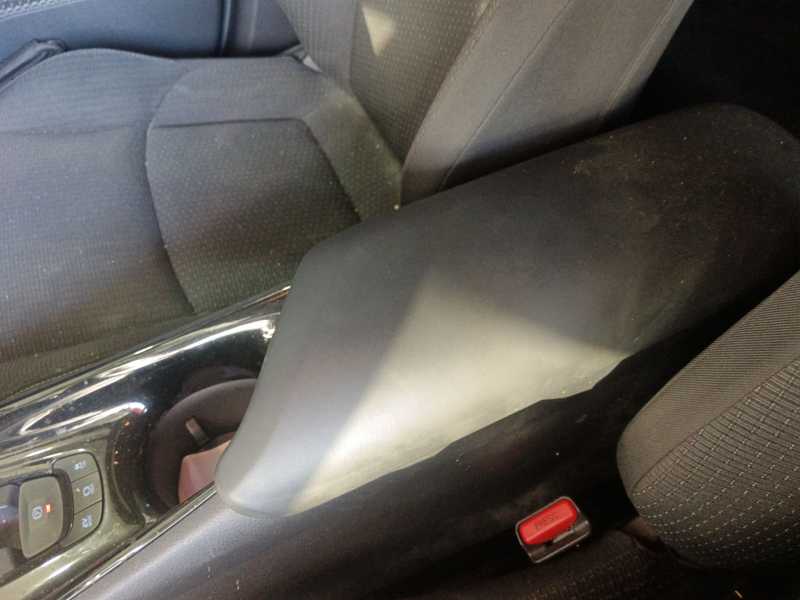 Recambio de apoyabrazos central para toyota c-hr (_x1_) 1.8 hybrid (zyx10_, zyx11_) referencia OEM IAM 58812F4010  