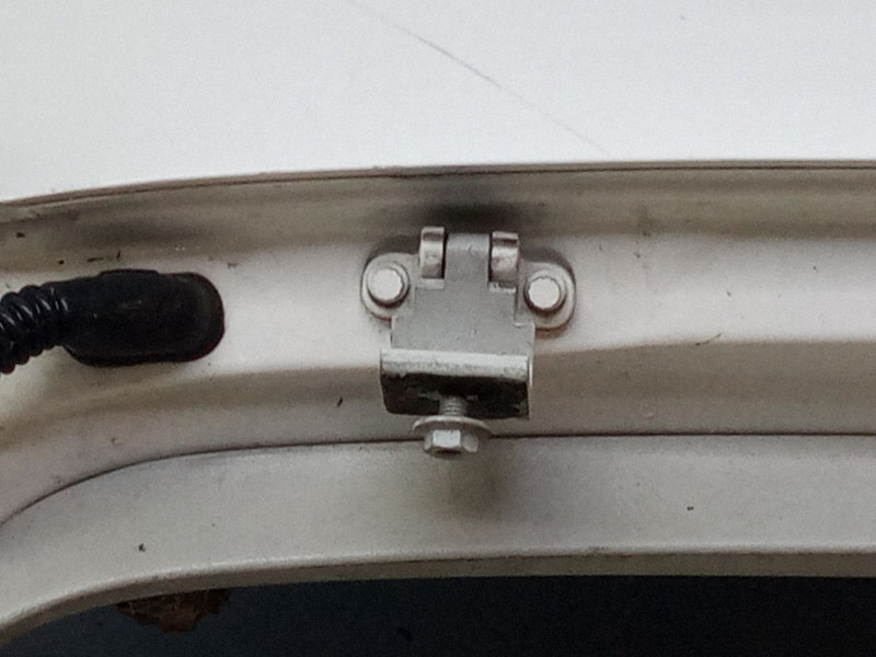 Recambio de porton trasero para volkswagen golf v berlina (1k1) 1.9 tdi referencia OEM IAM 1K6827025H  