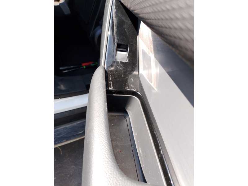 Recambio de mando elevalunas trasero derecho para land rover range rover velar velar referencia OEM IAM   