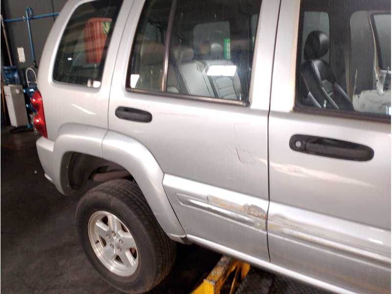 Recambio de puerta trasera derecha para jeep cherokee (kj) 2.5 crd 4x4 referencia OEM IAM   