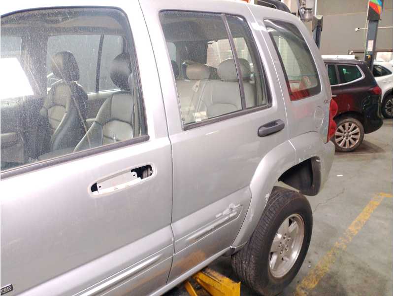 Recambio de puerta trasera izquierda para jeep cherokee (kj) 2.5 crd 4x4 referencia OEM IAM   