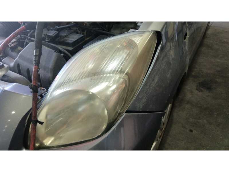 Recambio de faro izquierdo para toyota yaris (_p9_) 1.4 d-4d (nlp90_) referencia OEM IAM 811700D350  