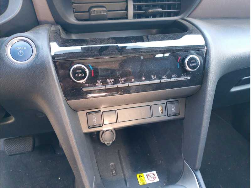 Recambio de motor calefaccion para toyota yaris hybrid active referencia OEM IAM   