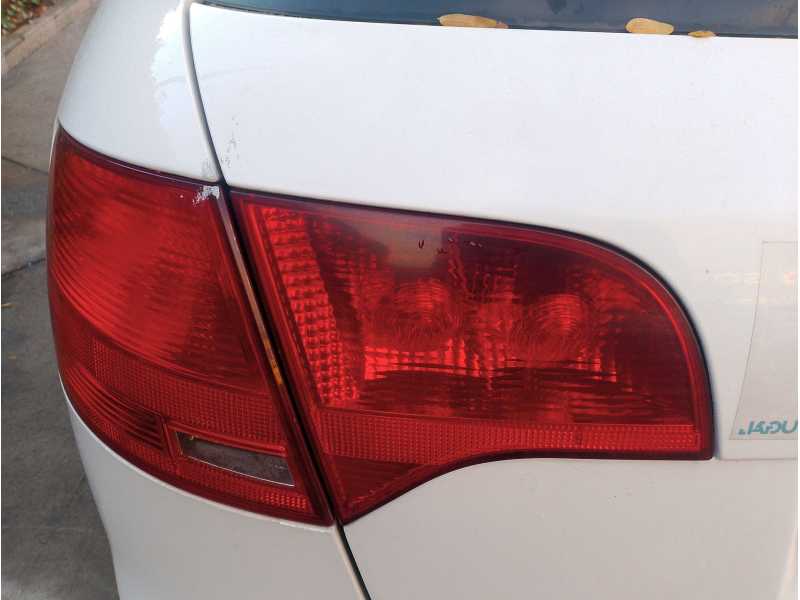 Recambio de piloto trasero izquierdo interior para audi a4 b7 avant (8ed) 2.0 tdi referencia OEM IAM 8E9945093  