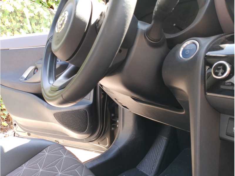 Recambio de columna direccion para toyota yaris hybrid active referencia OEM IAM   