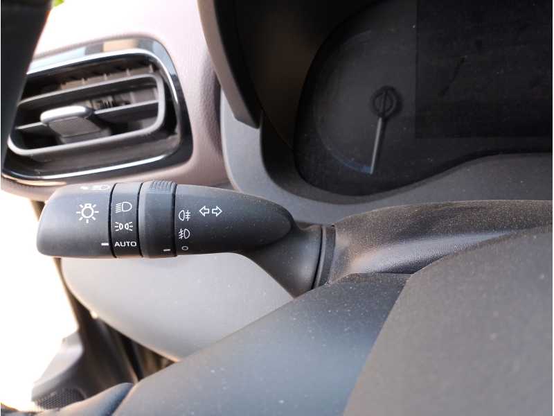 Recambio de mando intermitentes para toyota yaris hybrid active referencia OEM IAM   