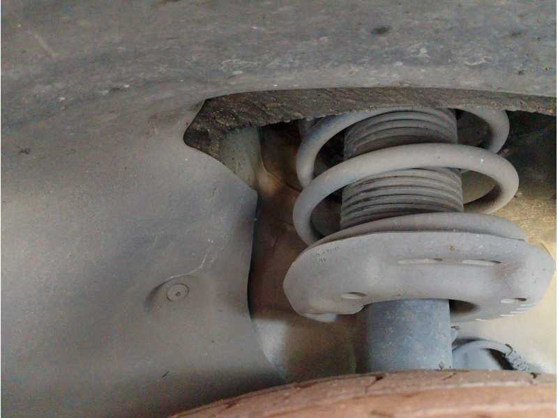 Recambio de amortiguador delantero izquierdo para volkswagen jetta iii (1k2) 2.0 tdi referencia OEM IAM   