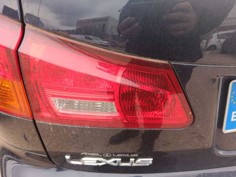 Recambio de piloto trasero izquierdo interior para lexus is ii (_e2_) 250 (gse20) referencia OEM IAM 8159153071  
