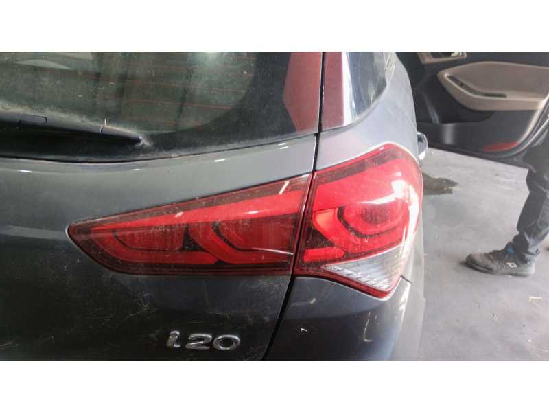 Recambio de piloto trasero derecho para hyundai i20 ii (gb, ib) 1.4 crdi referencia OEM IAM 92402C8000  