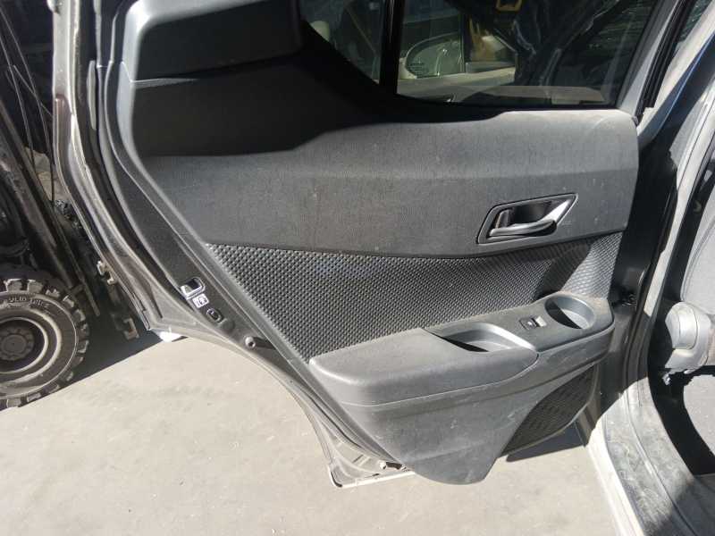 Recambio de guarnecido puerta trasera izquierda para toyota c-hr (_x1_) 1.8 hybrid (zyx10_, zyx11_) referencia OEM IAM 67640F401