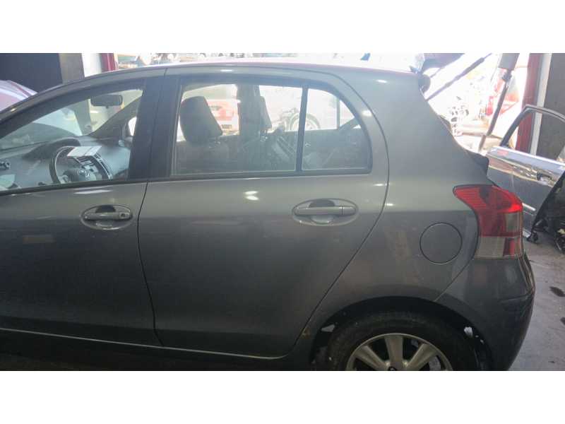 Recambio de puerta trasera izquierda para toyota yaris (_p9_) 1.4 d-4d (nlp90_) referencia OEM IAM 670040D110  