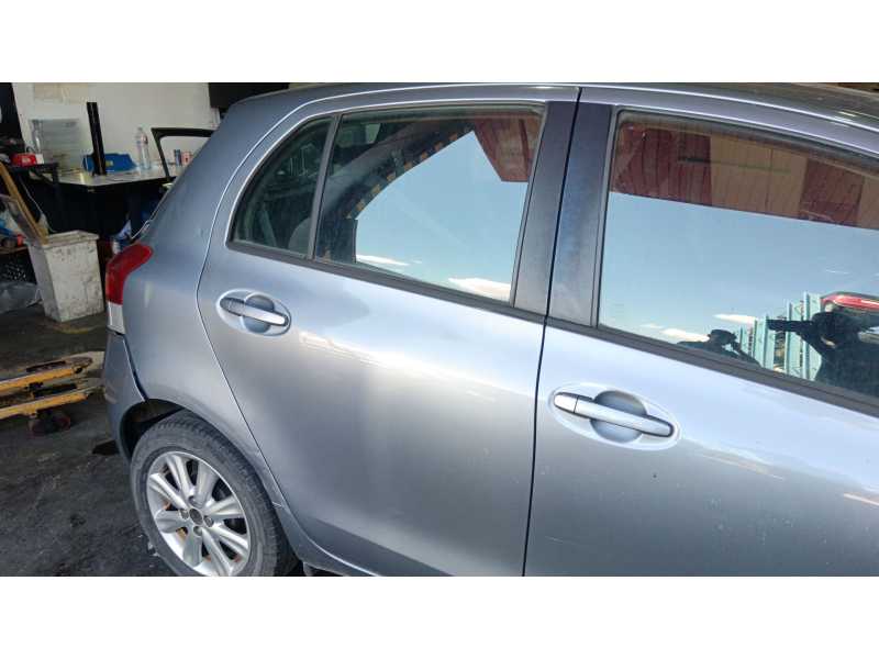 Recambio de puerta trasera derecha para toyota yaris (_p9_) 1.4 d-4d (nlp90_) referencia OEM IAM 670030D110  