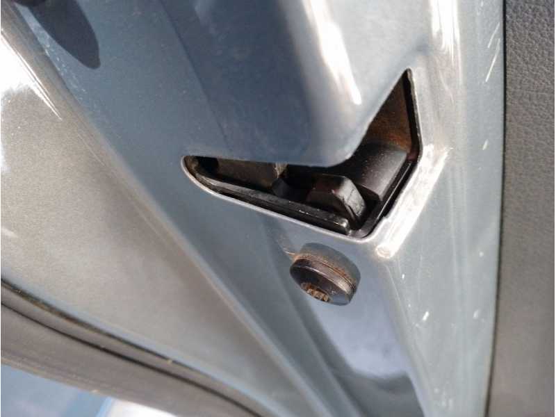 Recambio de cerradura puerta trasera izquierda para volkswagen touran (1t1, 1t2) 1.6 referencia OEM IAM   