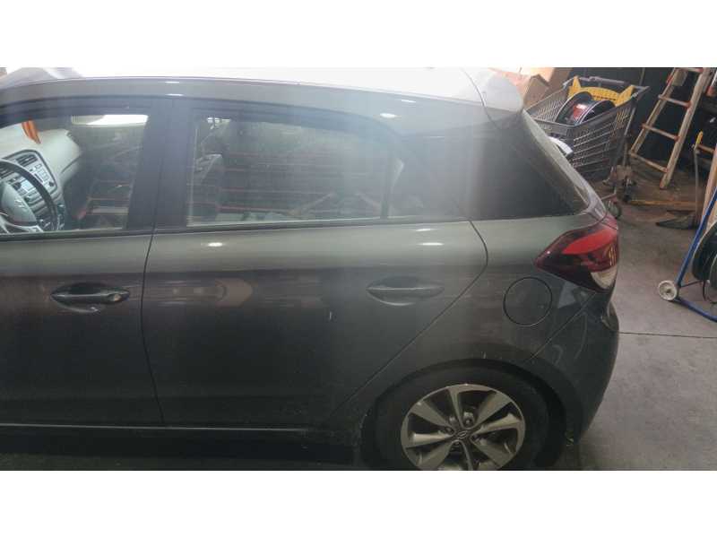Recambio de puerta trasera izquierda para hyundai i20 ii (gb, ib) 1.4 crdi referencia OEM IAM 77003C8000  