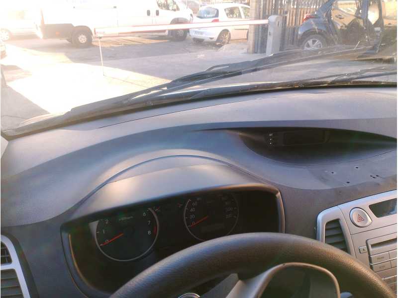 Recambio de salpicadero para hyundai i20 i (pb, pbt) 1.2 referencia OEM IAM   