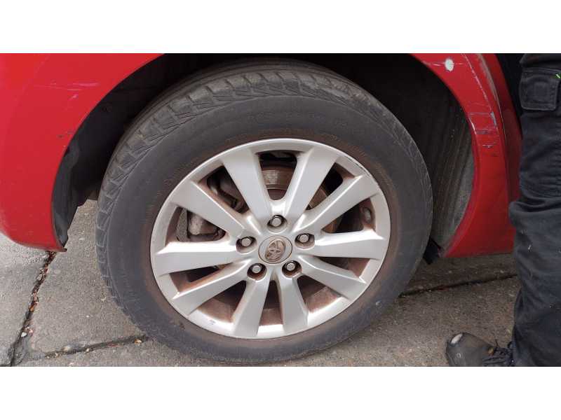Recambio de amortiguador trasero derecho para toyota auris (_e15_) 2.0 d-4d (ade150_) referencia OEM IAM   
