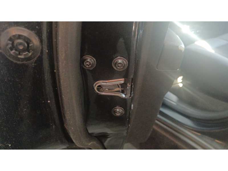 Recambio de cerradura puerta trasera izquierda para chevrolet orlando (j309) 2.0 d referencia OEM IAM 13579557  