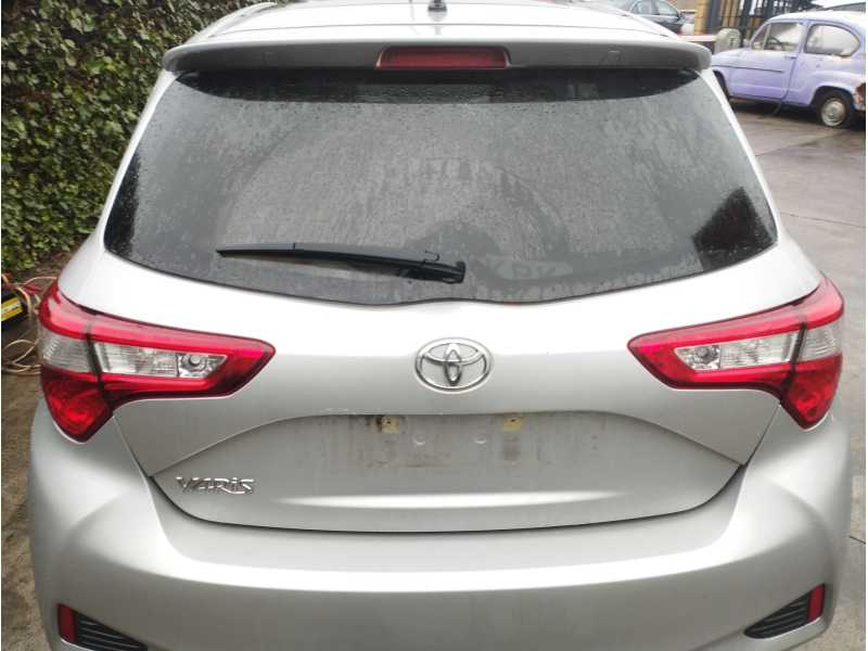 Recambio de porton trasero para toyota yaris 1.5 16v cat referencia OEM IAM   