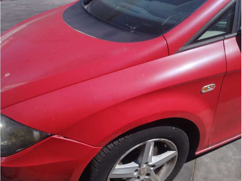 Recambio de aleta delantera izquierda para seat leon (1p1) 1.6 tdi referencia OEM IAM 1P0821021A  