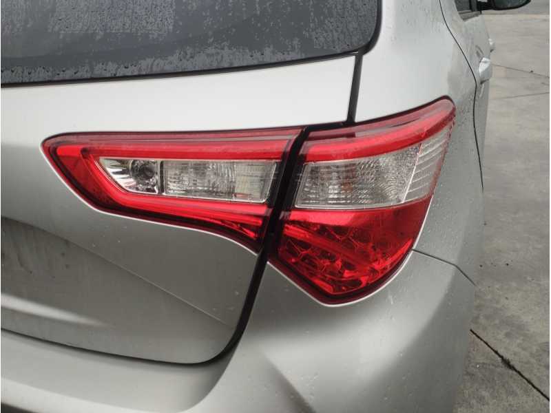 Recambio de piloto trasero derecho para toyota yaris 1.5 16v cat referencia OEM IAM   