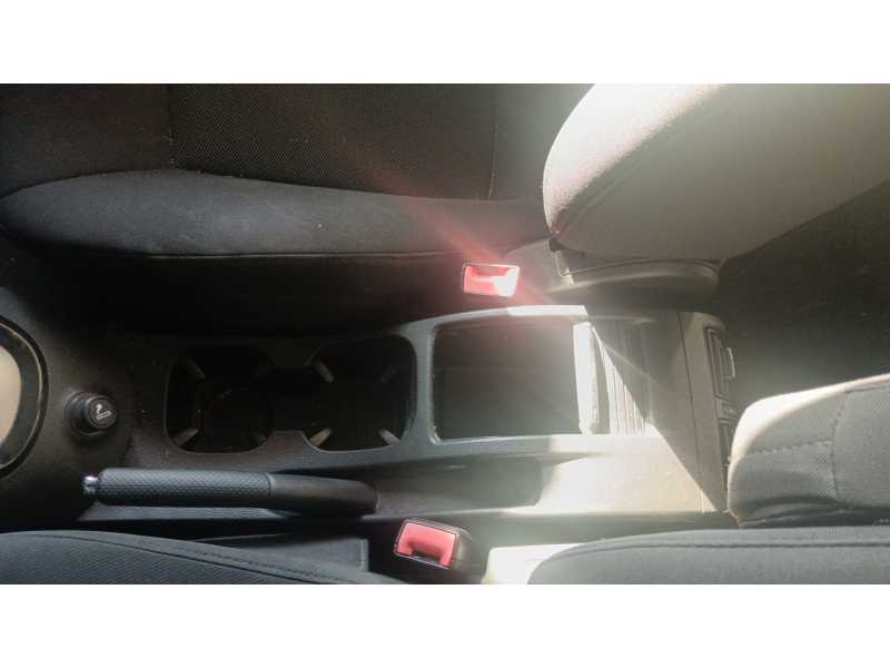 Recambio de consola central para chevrolet orlando (j309) 2.0 d referencia OEM IAM   