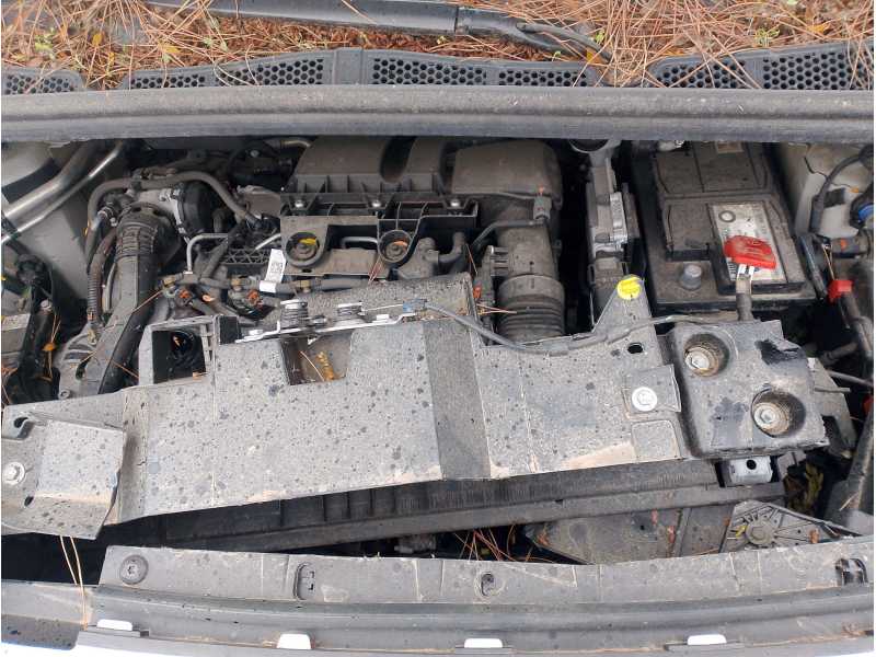 Recambio de alternador para toyota proace verso referencia OEM IAM SU001A8157  